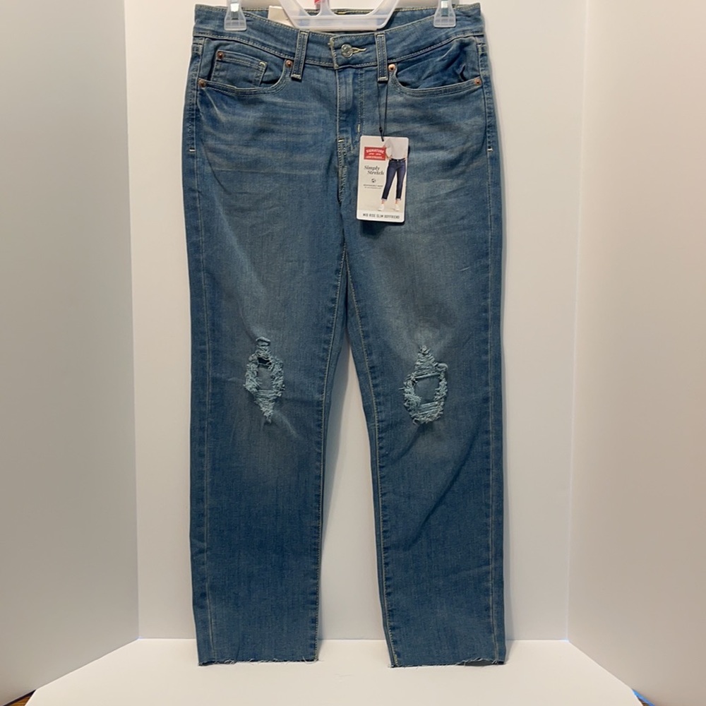 Signature By Levi Strauss Women’s Size 4 W27 Slim Fit Mid Rise Cut Off Jeans